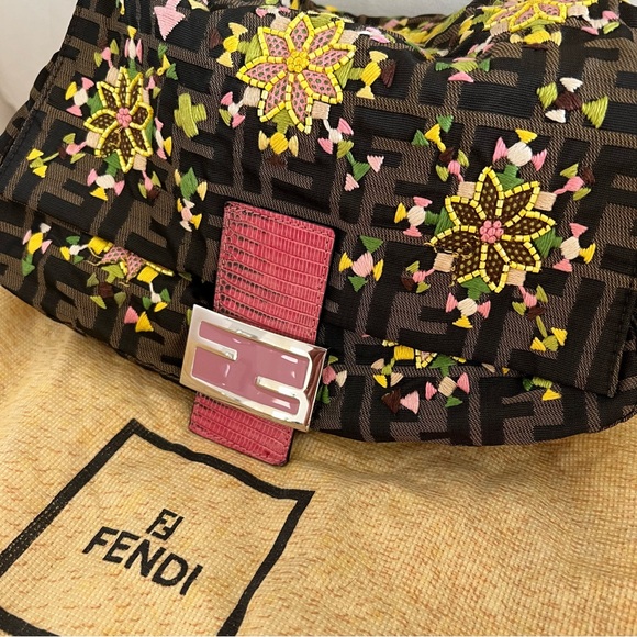 Fendi Zucca Embroidered Flower Snakeskin Purse - Picture 9 of 17